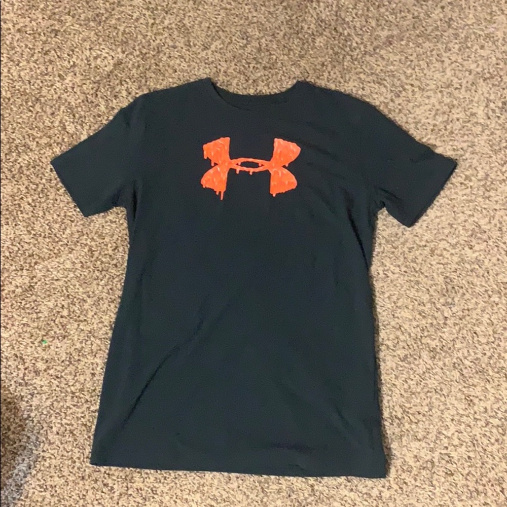 Dripping under armor t-shirt